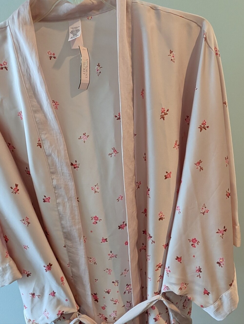 Victoria's Secret Pale Pink Satin Floral Robe